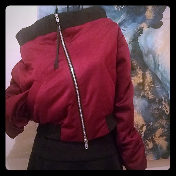 💣 Off-the-Shoulder Bomber - Picture 1 of 4